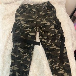 camo pants